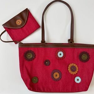 LIZ CLAIRBORNE | Red Denim Floral Applique Shoulder Bag